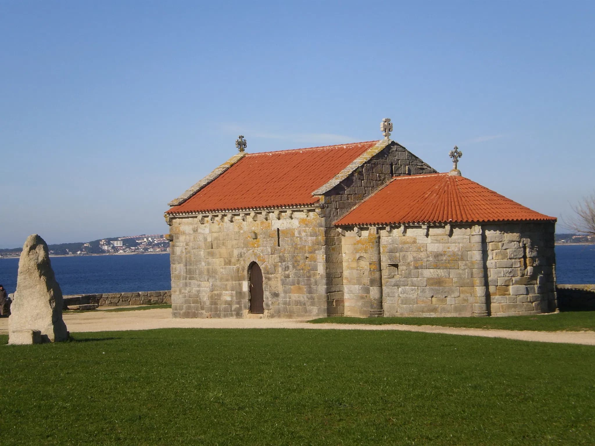 From Santiago: Tour to Rias Baixas with Boat Trip and Winery - 1